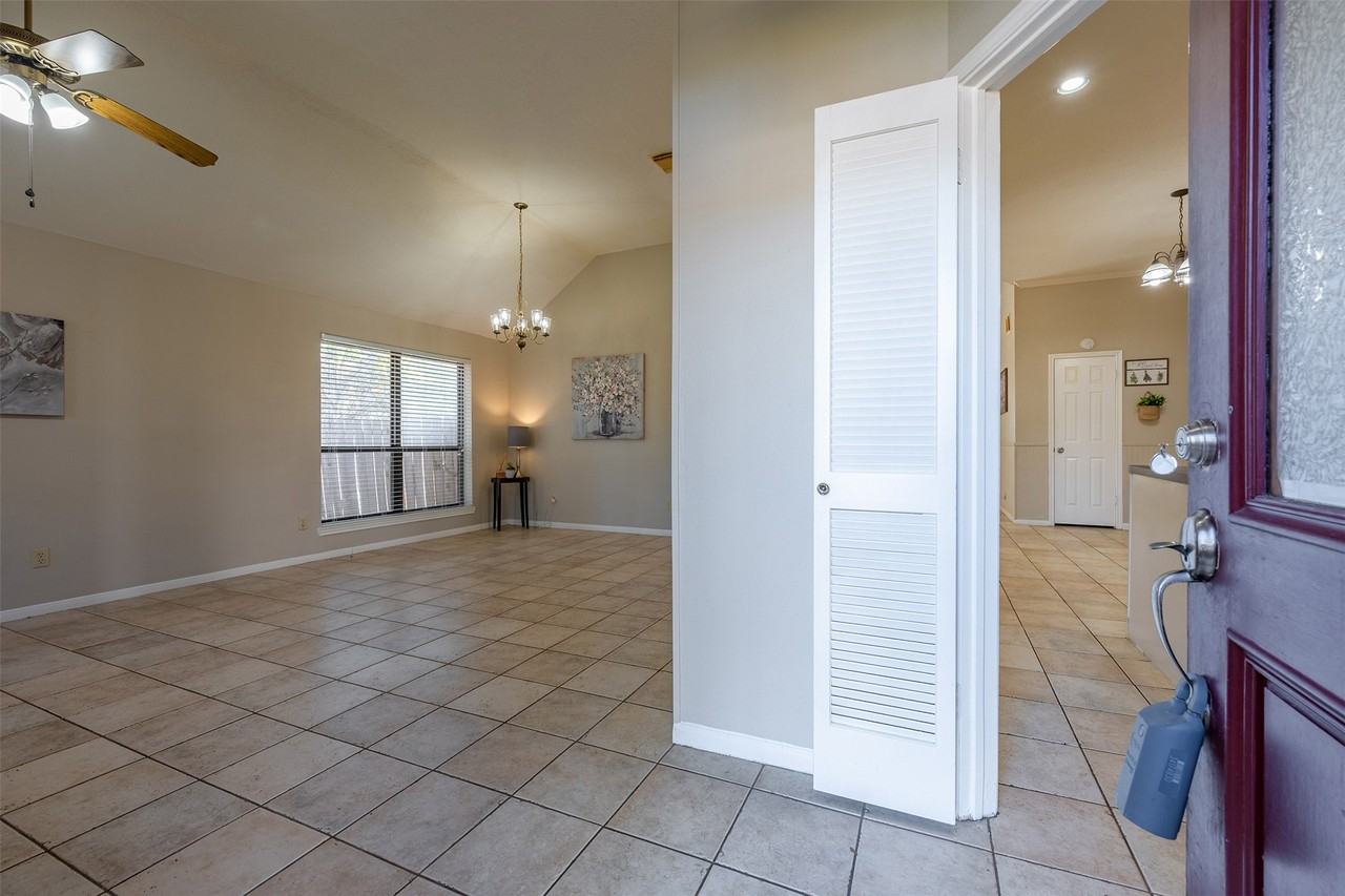 13623 Bonilla Ln #13623 - Photo 2 of 34