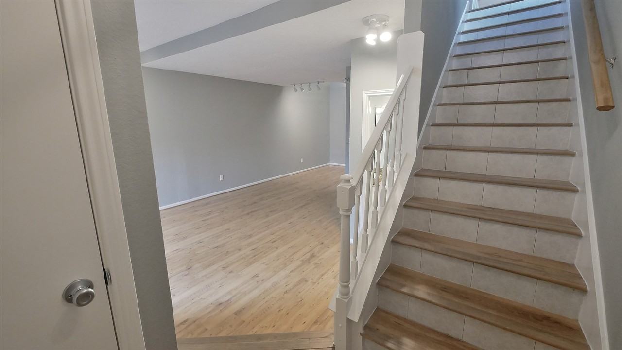 800 Country Place Dr #800-506 - Photo 3 of 25