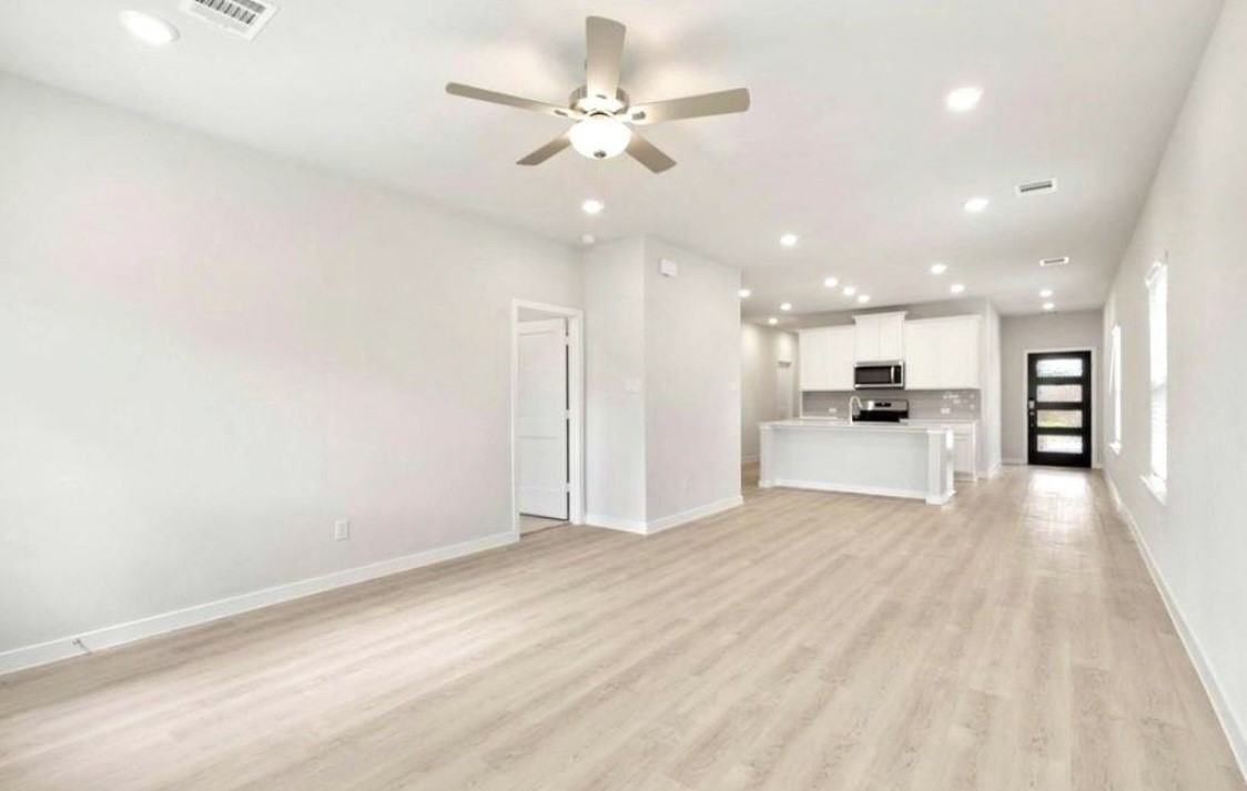 32947 Silver Meadow Way #32947 - Photo 4 of 21