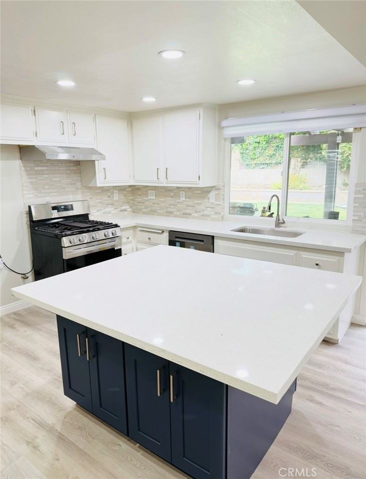 1682 Colfax Way #1682 - Photo 3 of 7