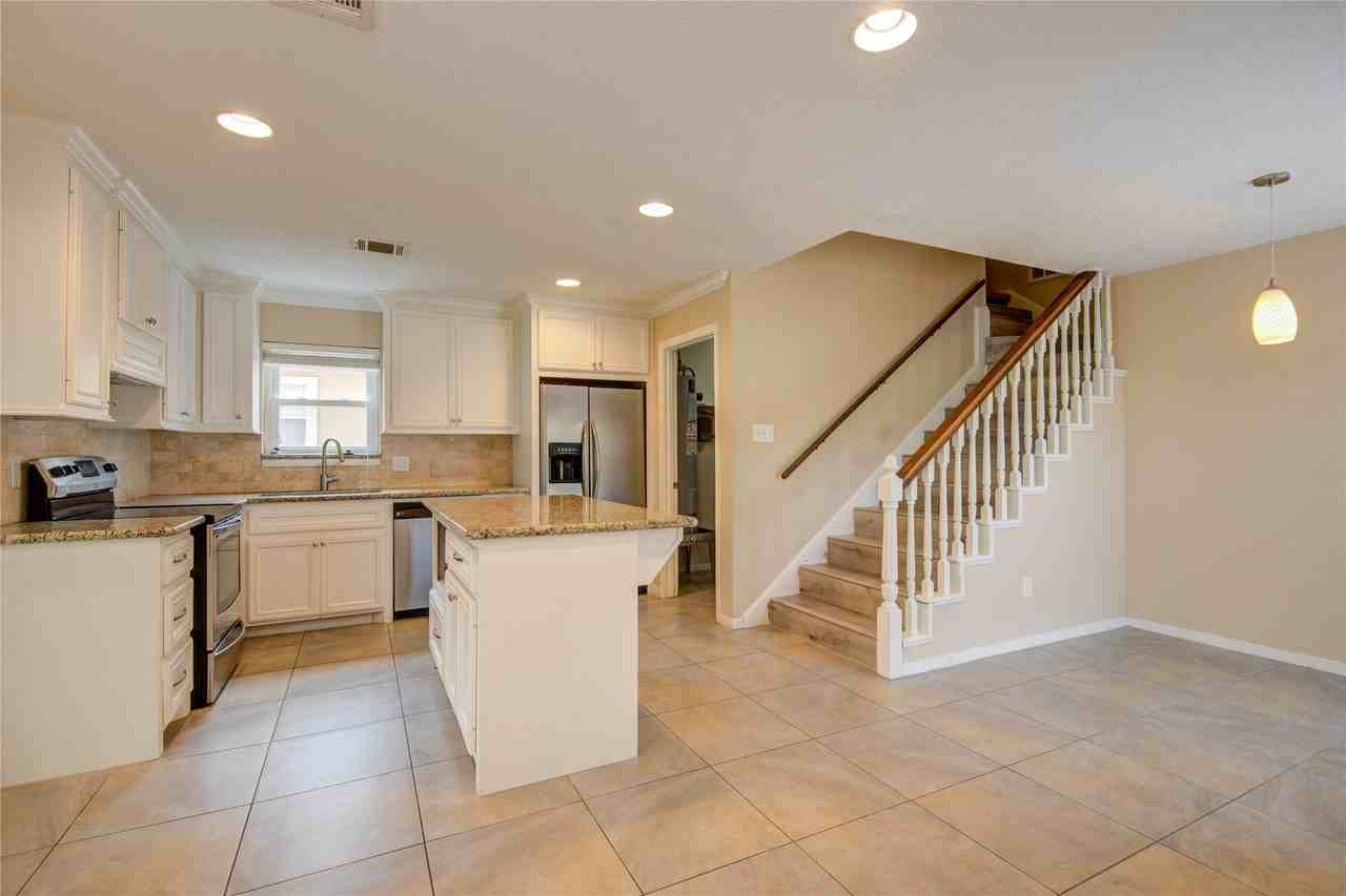 14211 Ella Lee Ln #14211 - Photo 7 of 42