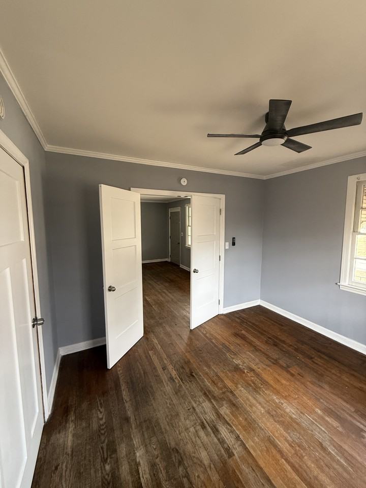 1138 Newberg Ave #1 - Photo 3 of 7