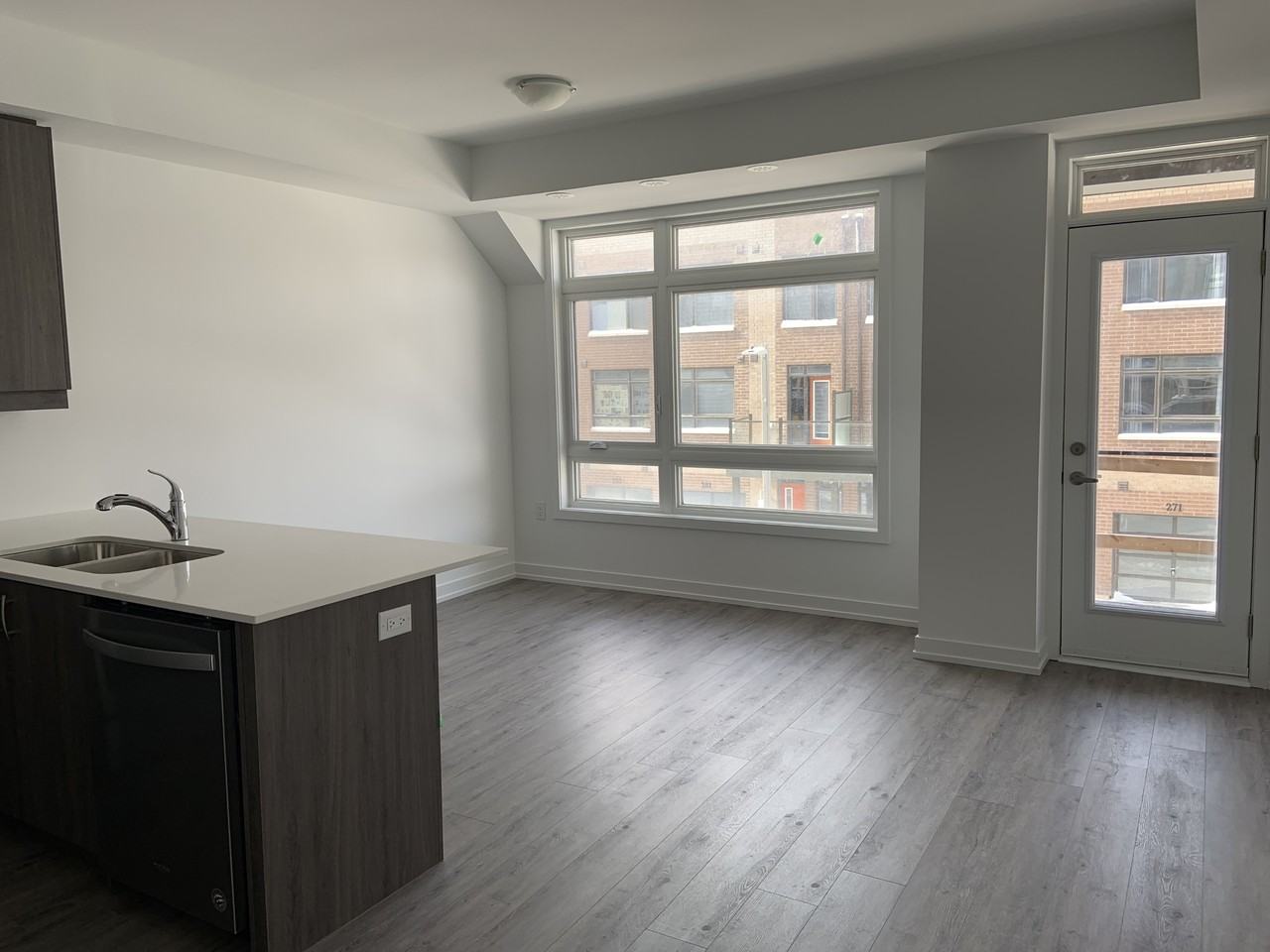 274 Dalhousie St #1 - Photo 7 of 20