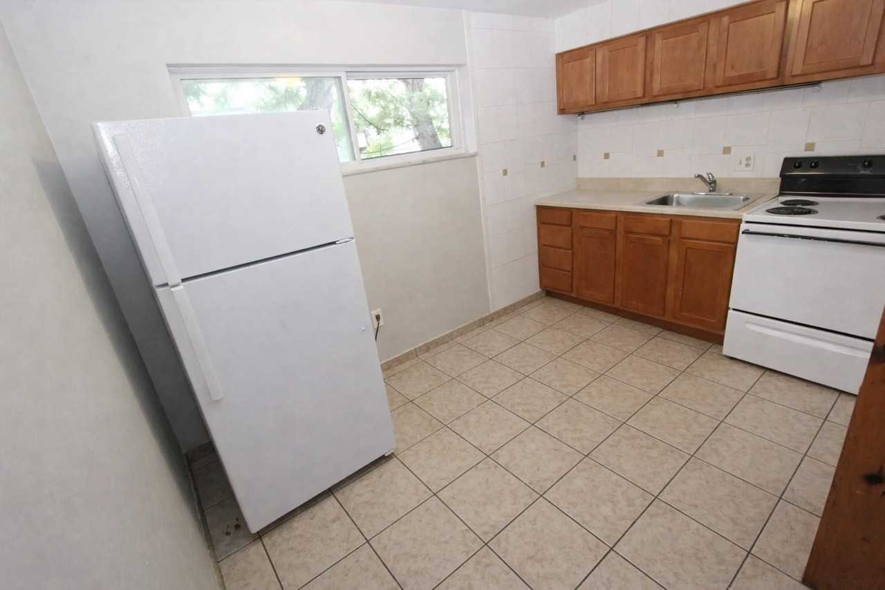 NEVILLE COMMONS -- 159 - Photo 6 of 14