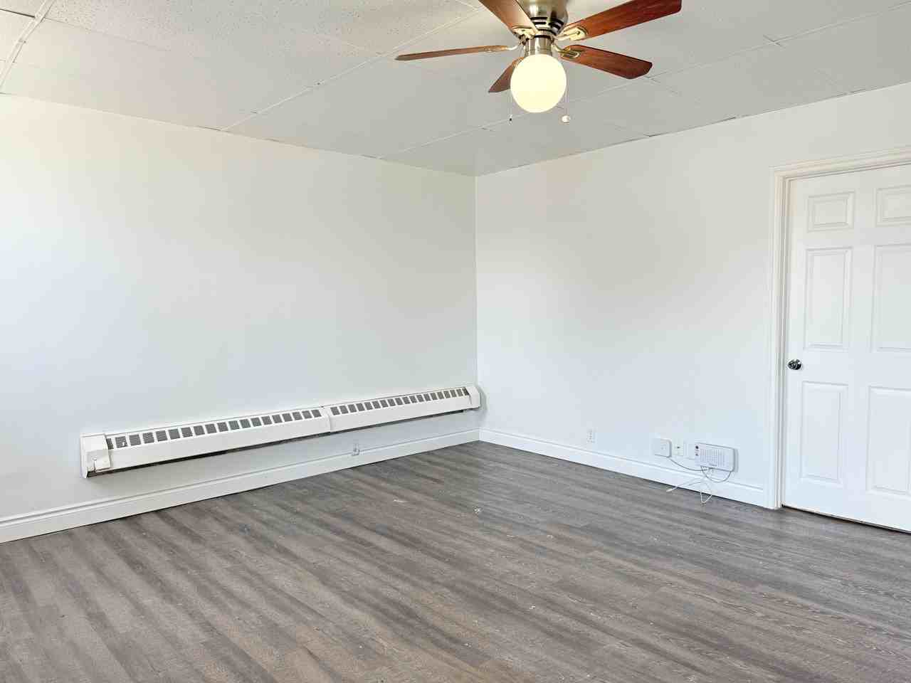 581 Pierre Ave #6 - Photo 2 of 13