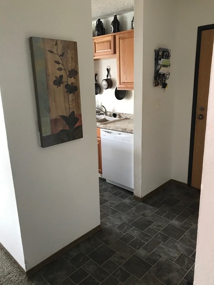 2608 Pacific Drive - Photo 4 of 6