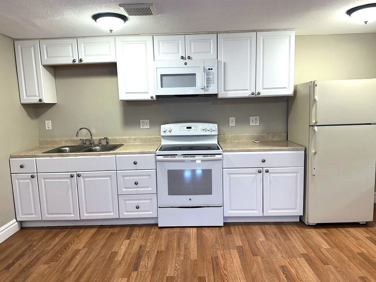 Ida Terrace Apartments-New - Photo 3 of 15