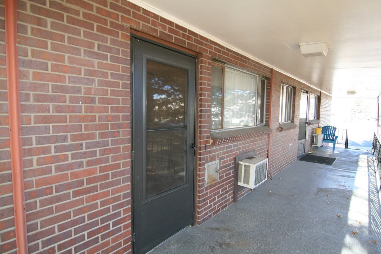 Ida Terrace Apartments-New - Photo 4 of 15