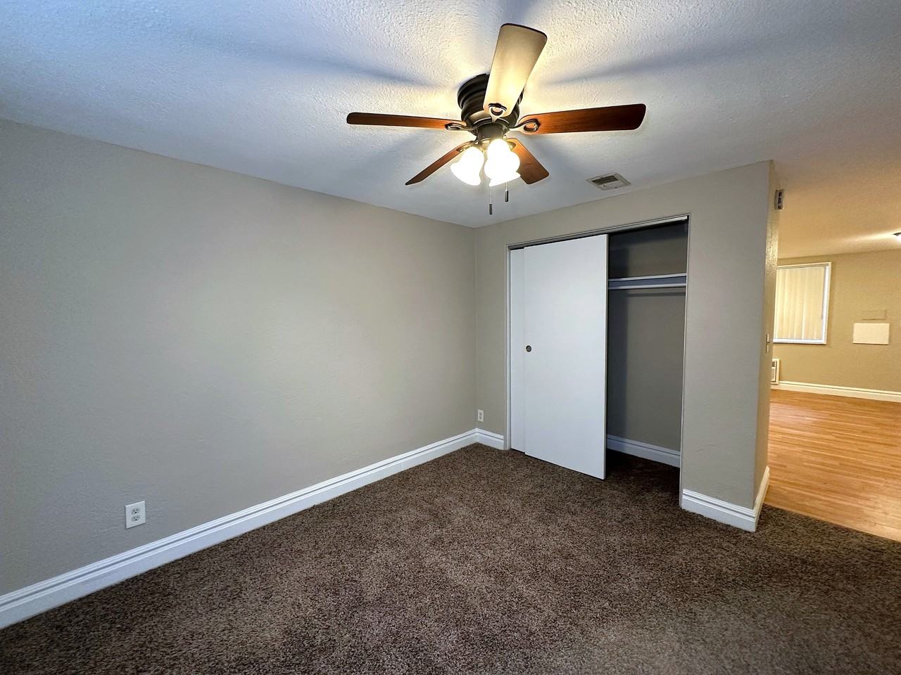 Ida Terrace Apartments-New - Photo 5 of 15