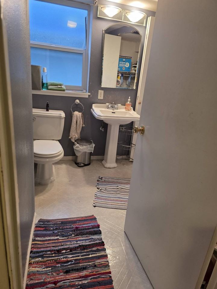 Olivehouse Seattle- 02 6537 2nd - Photo 3 of 14