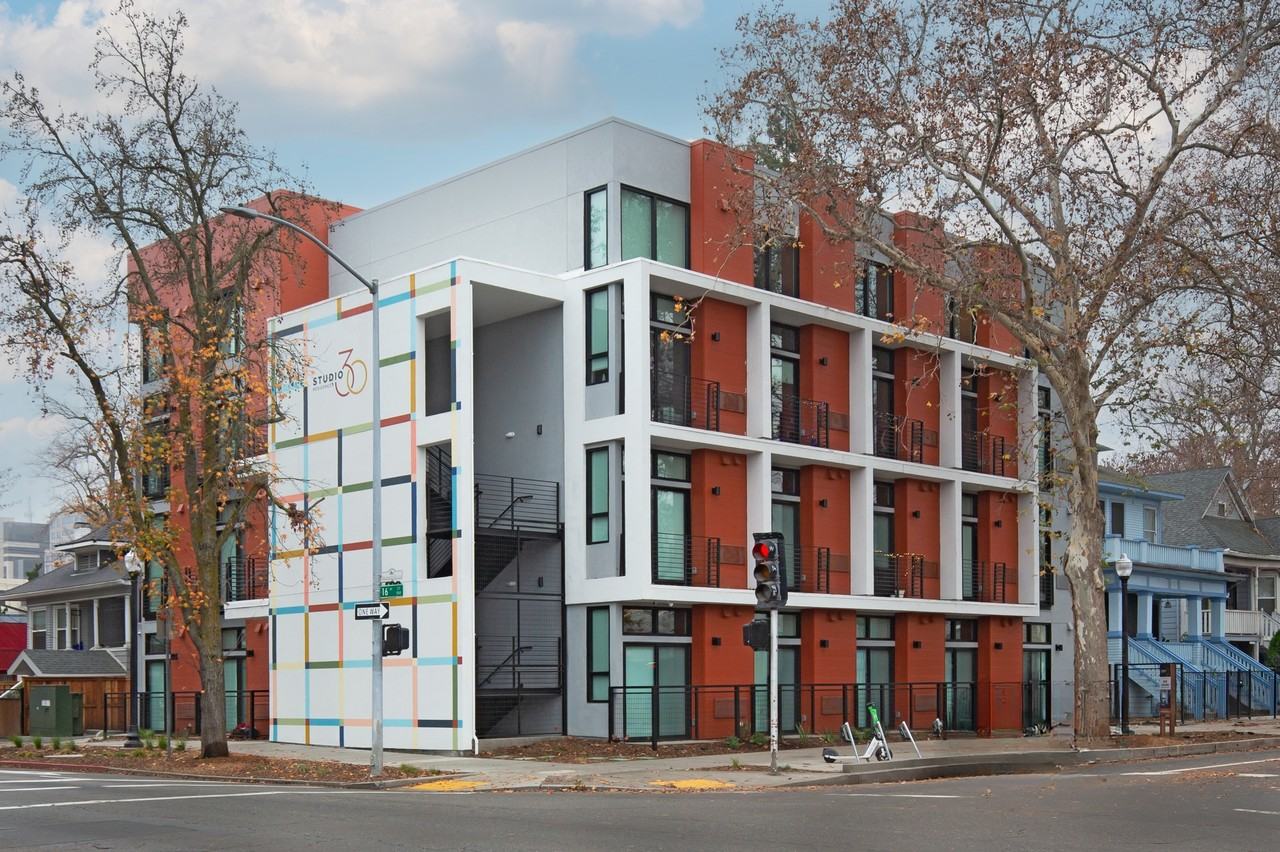 500 16th Street - Photo 6 of 9