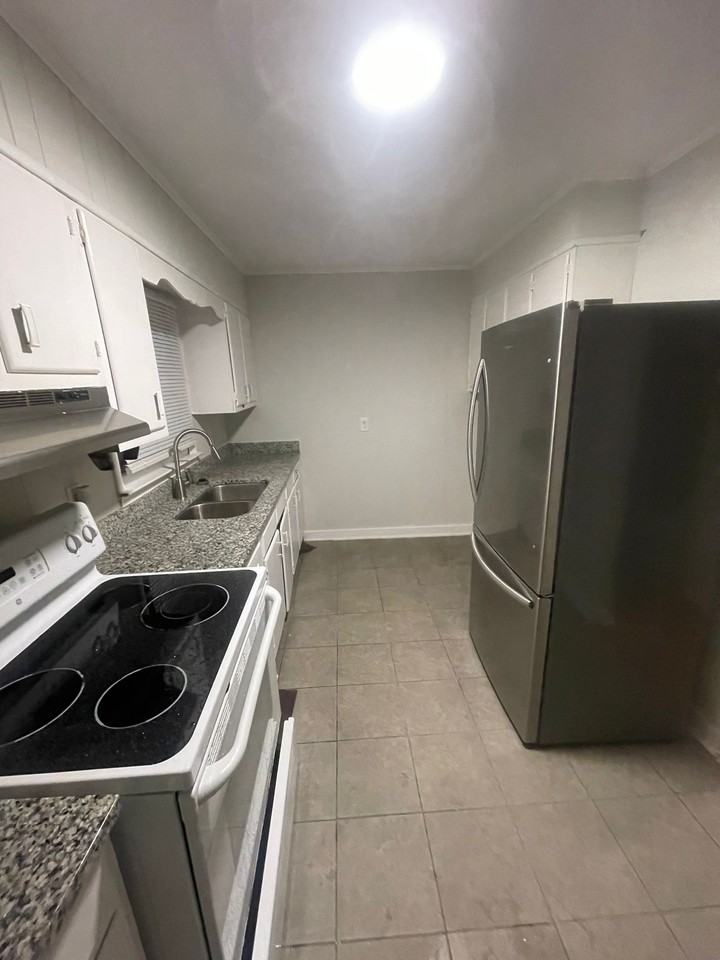 605 Culbreth Avenue - Photo 7 of 10