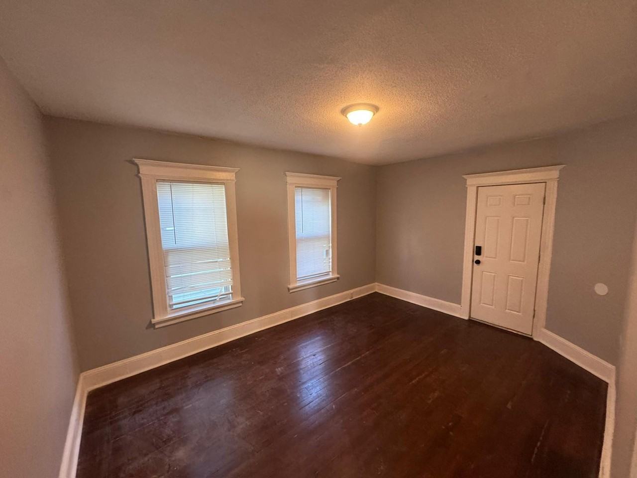 40-42 Center St - Photo 5 of 21