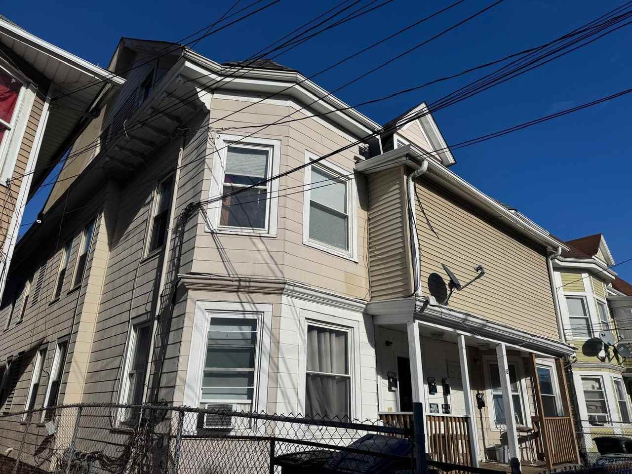 40-42 Center St - Photo 2 of 7