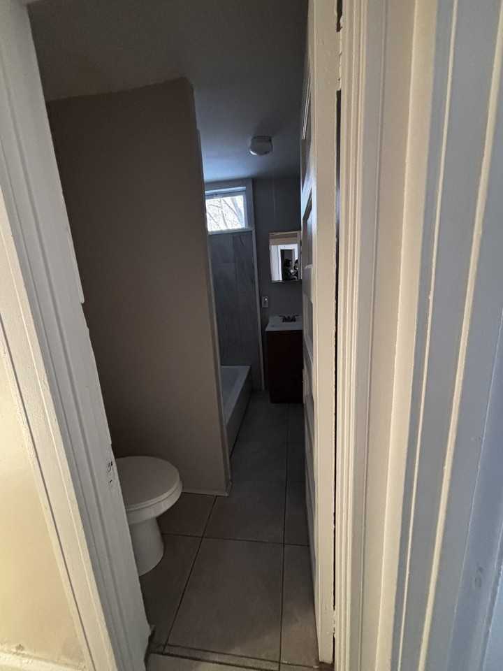 91 Ridgewood St #1stFL - Photo 6 of 9