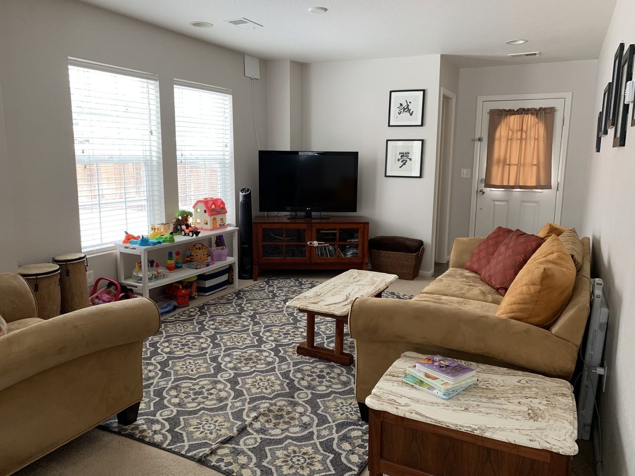 4144 Alcazar Dr #1 - Photo 5 of 37