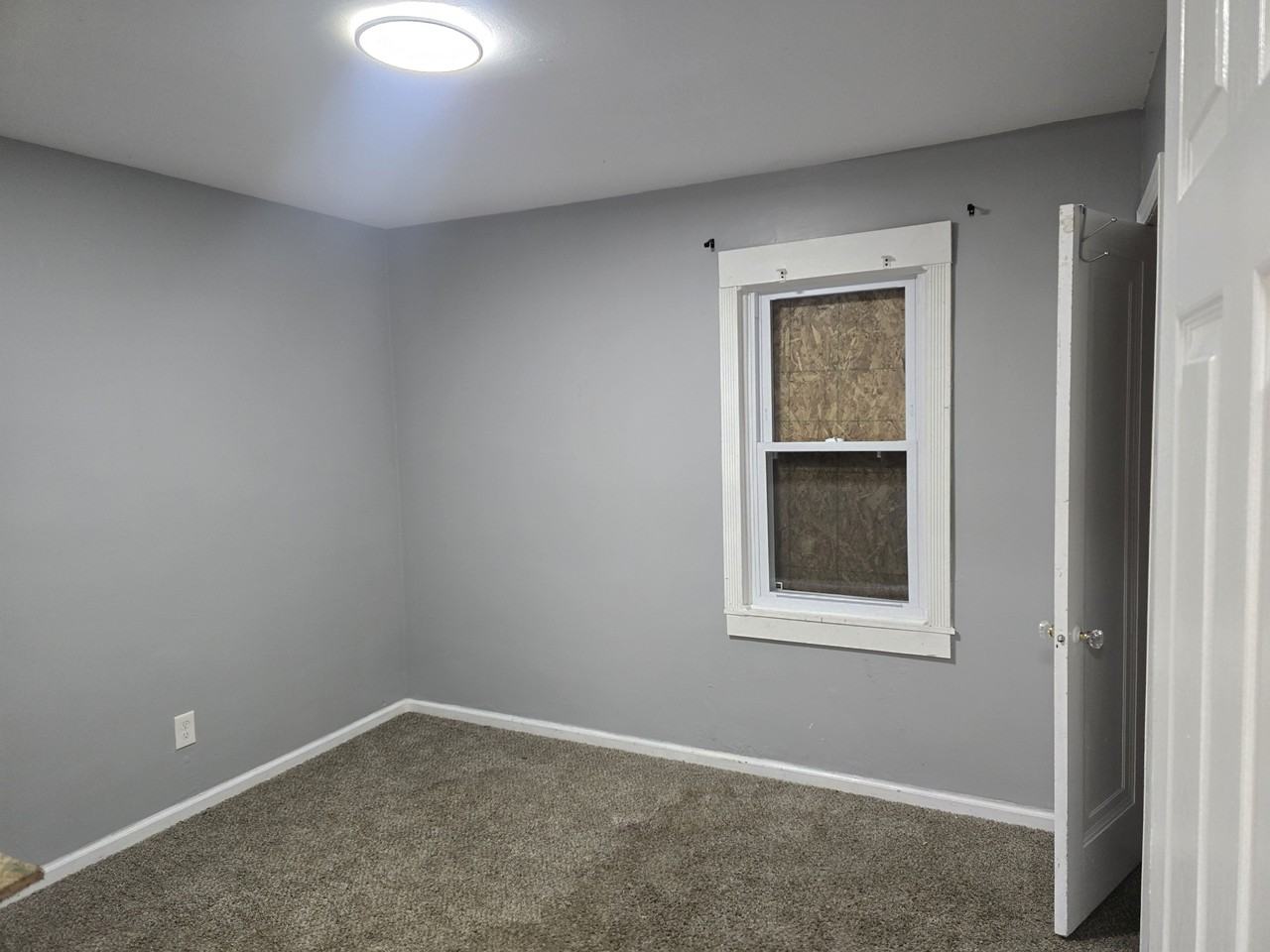 11911 Lansdowne St #1 - Photo 6 of 10