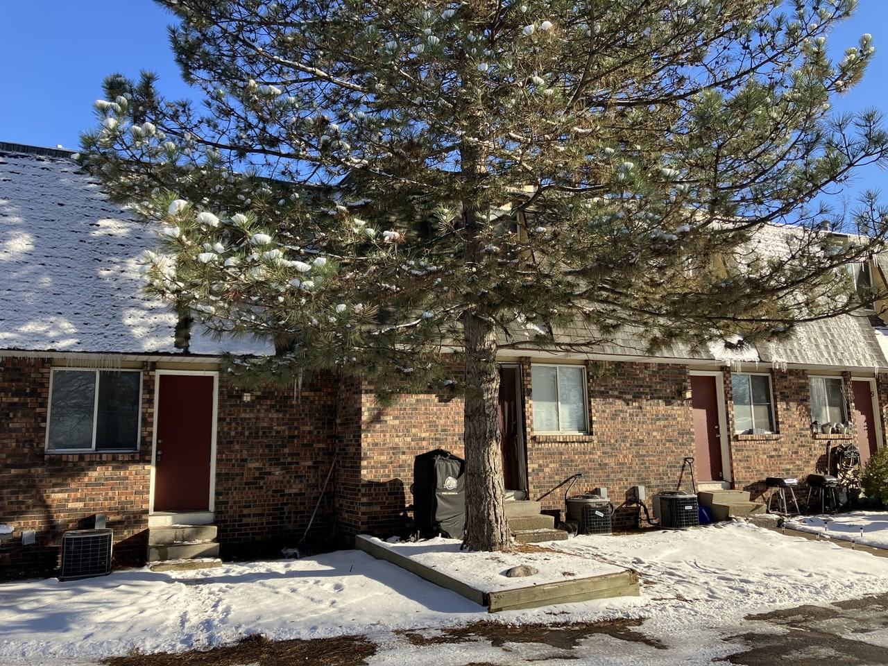 552 136th Ave #3 - Photo 4 of 11