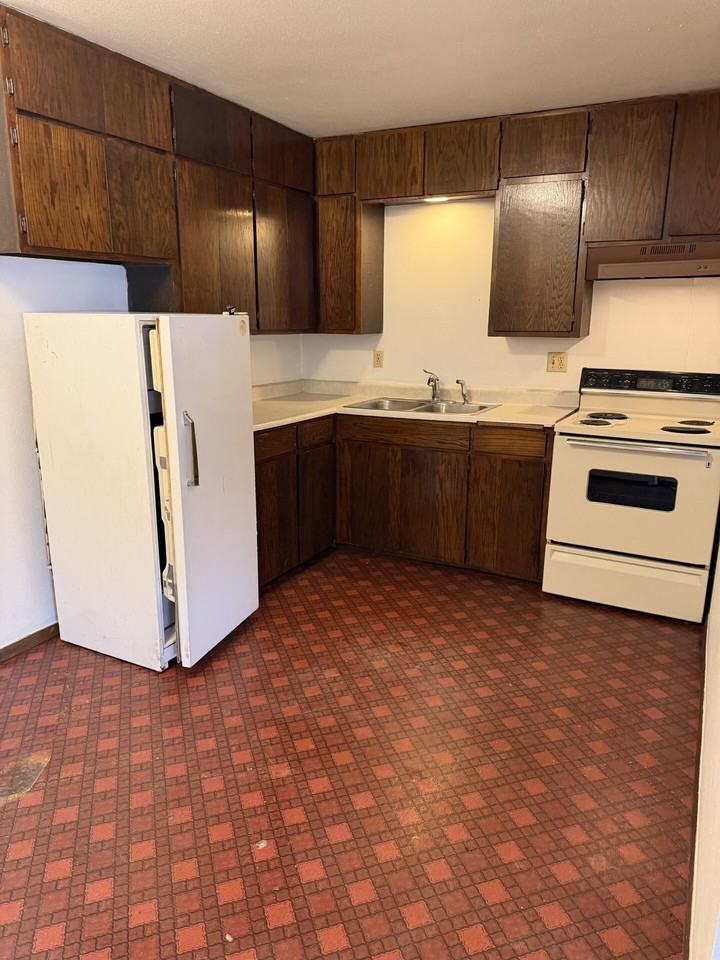 1213 E Union Ave - Photo 5 of 10