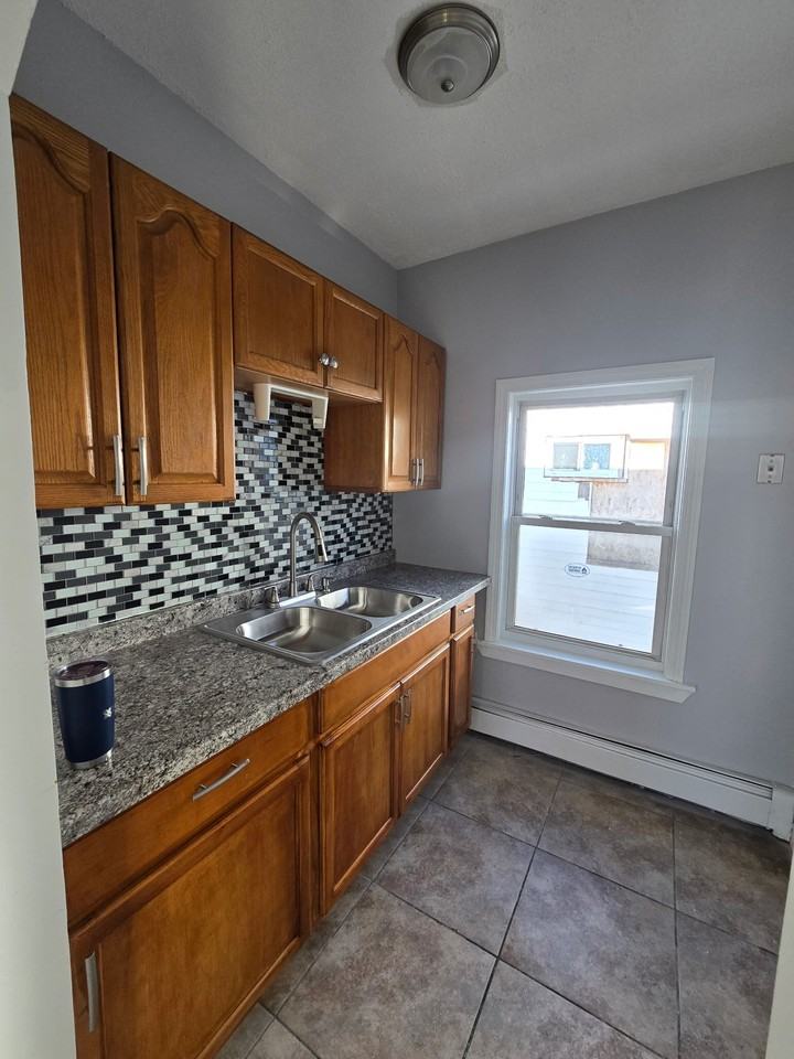 176-178 Bailey Street - Photo 4 of 16