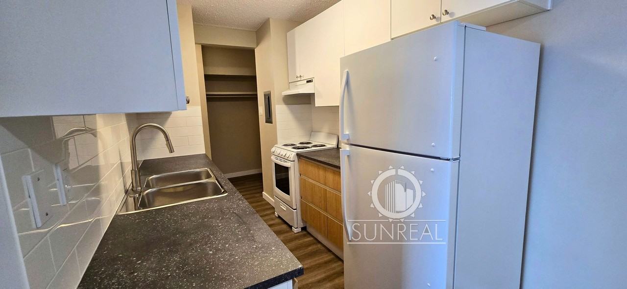 9107 88 Avenue Northwest - Photo 5 of 22