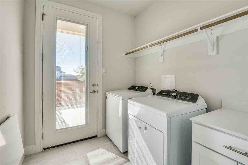 9601 Thorncrown Ln #9601 - Photo 3 of 12