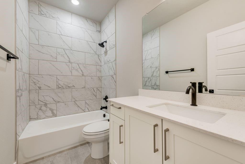 4254 Clovis Ct #4254 - Photo 6 of 16