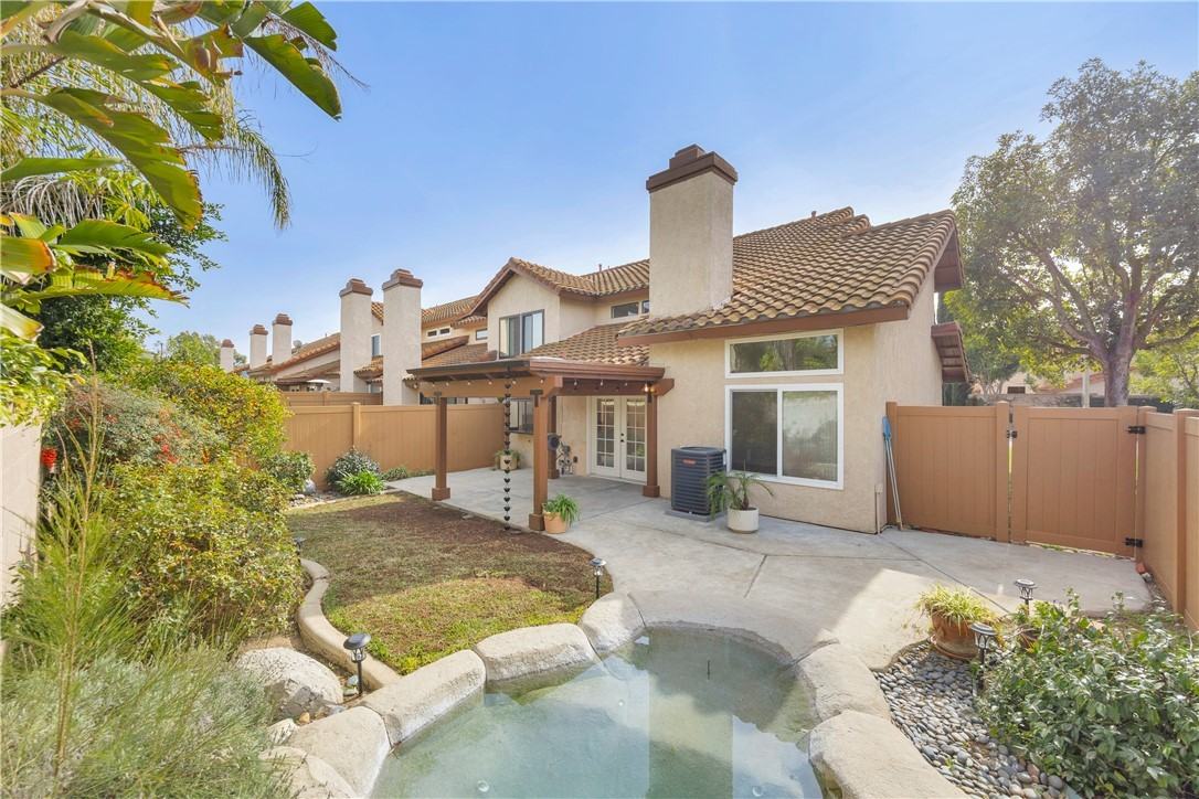 1225 E Palm Dr #1225 - Photo 2 of 28