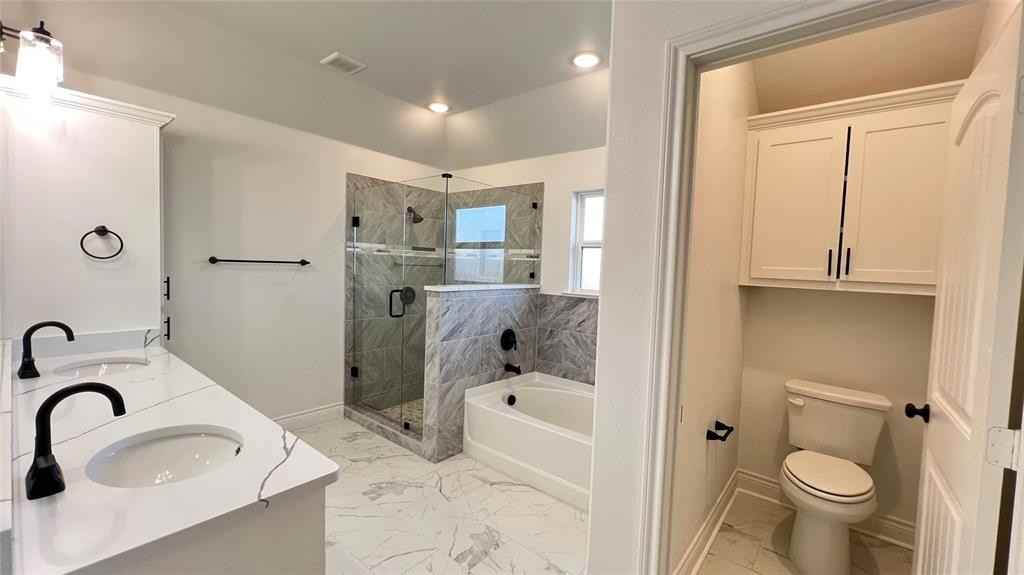 602 Tippit Ln #602 - Photo 3 of 14