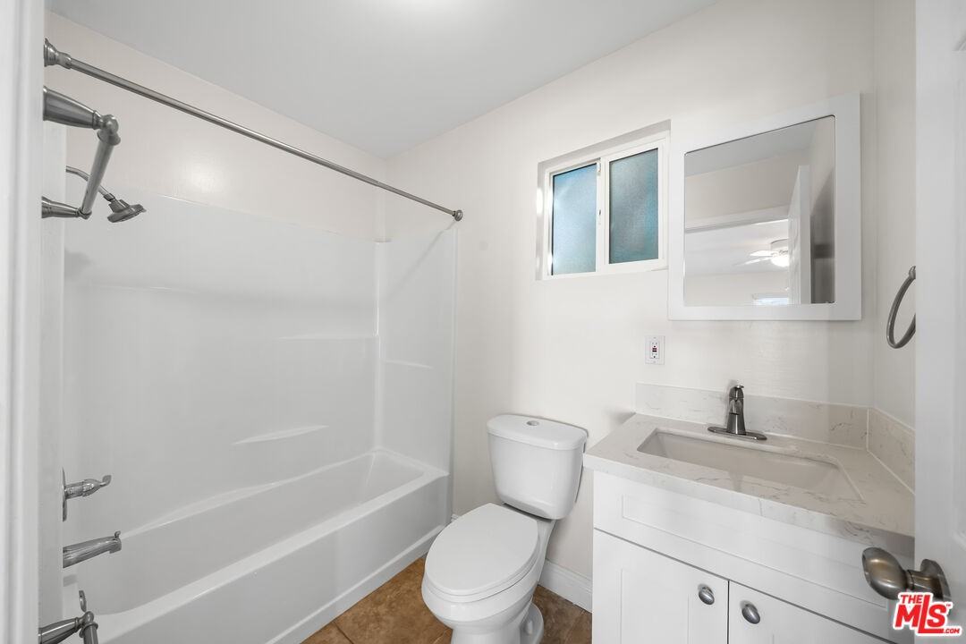 1339 Garfield Ave #1339 - Photo 2 of 15