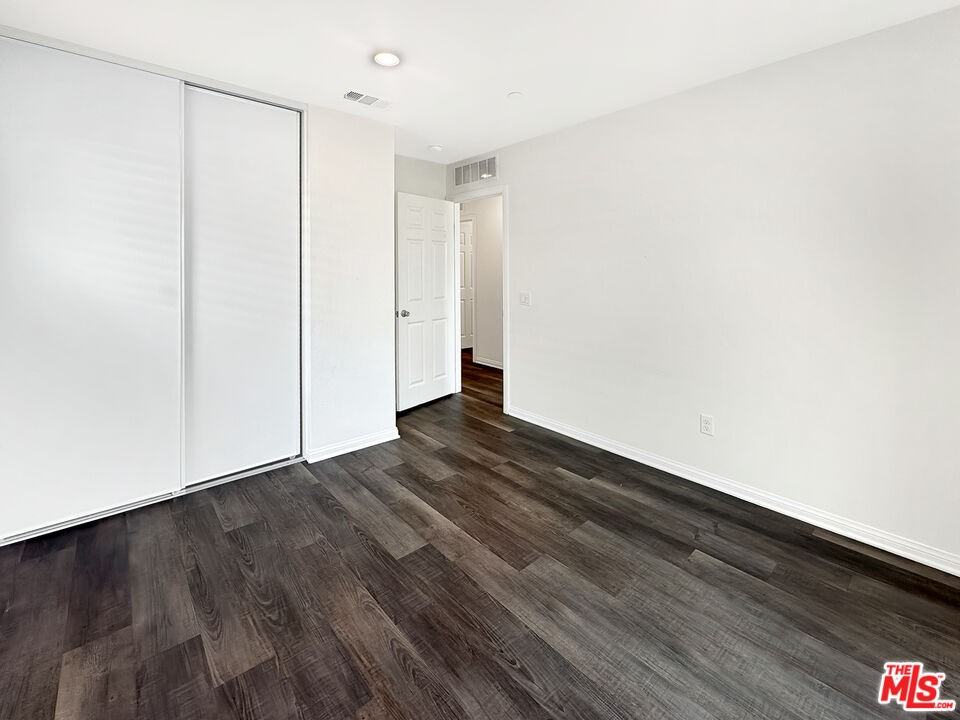 27607 Sawtooth Ln #27607 - Photo 7 of 18