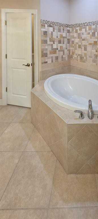 4960 Anniston Cir #4960 - Photo 3 of 44