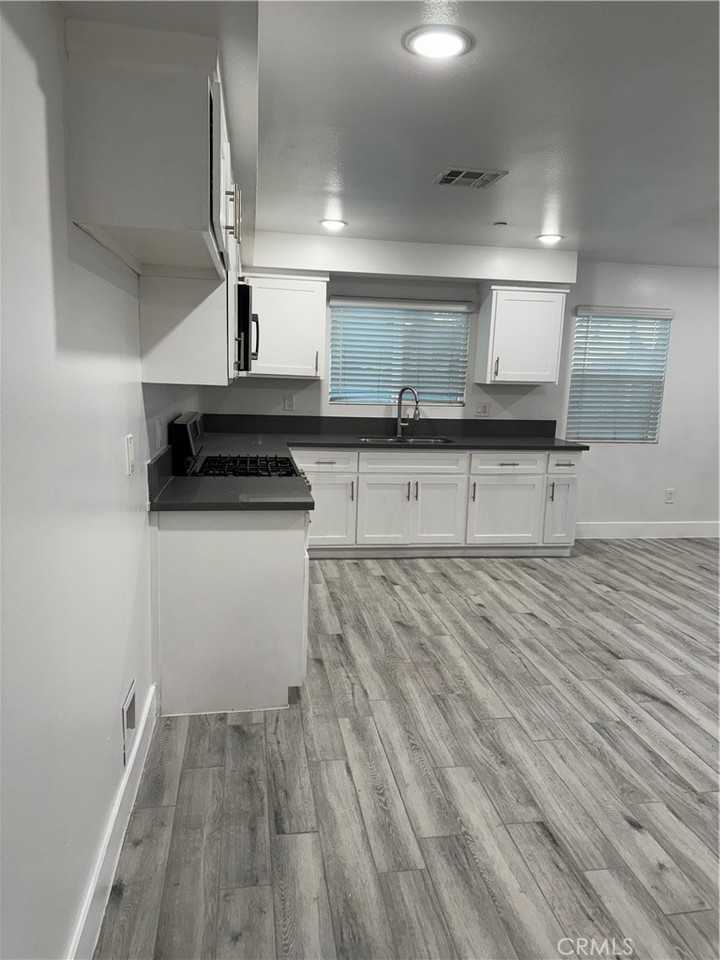 1645 259th St #1645 - Photo 4 of 9