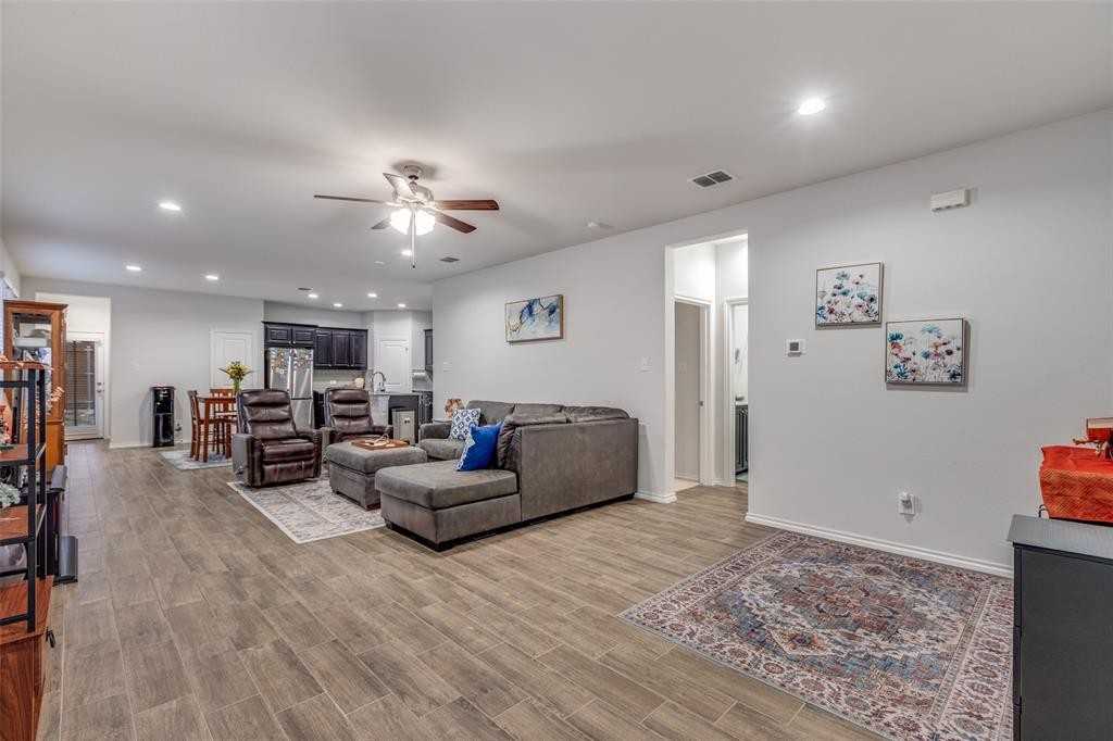 3315 Celestial Ln #3315