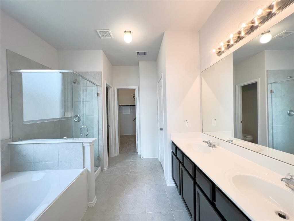 15502 Islandview Ln #15502 - Photo 2 of 22