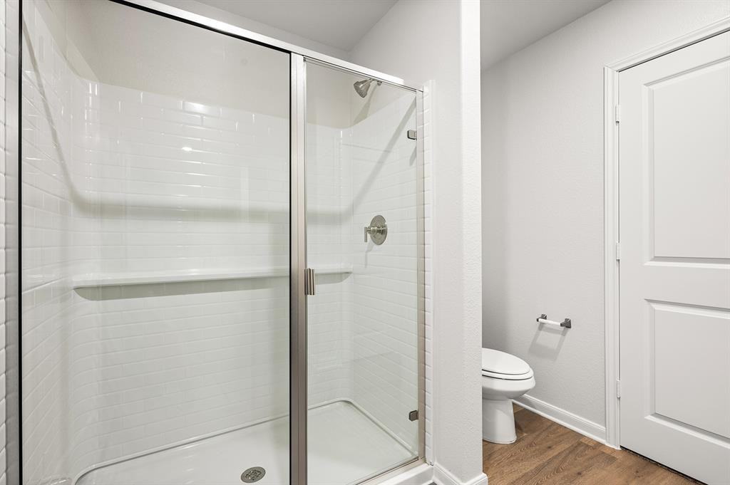 204 Julian Davis Dr #204 - Photo 4 of 7