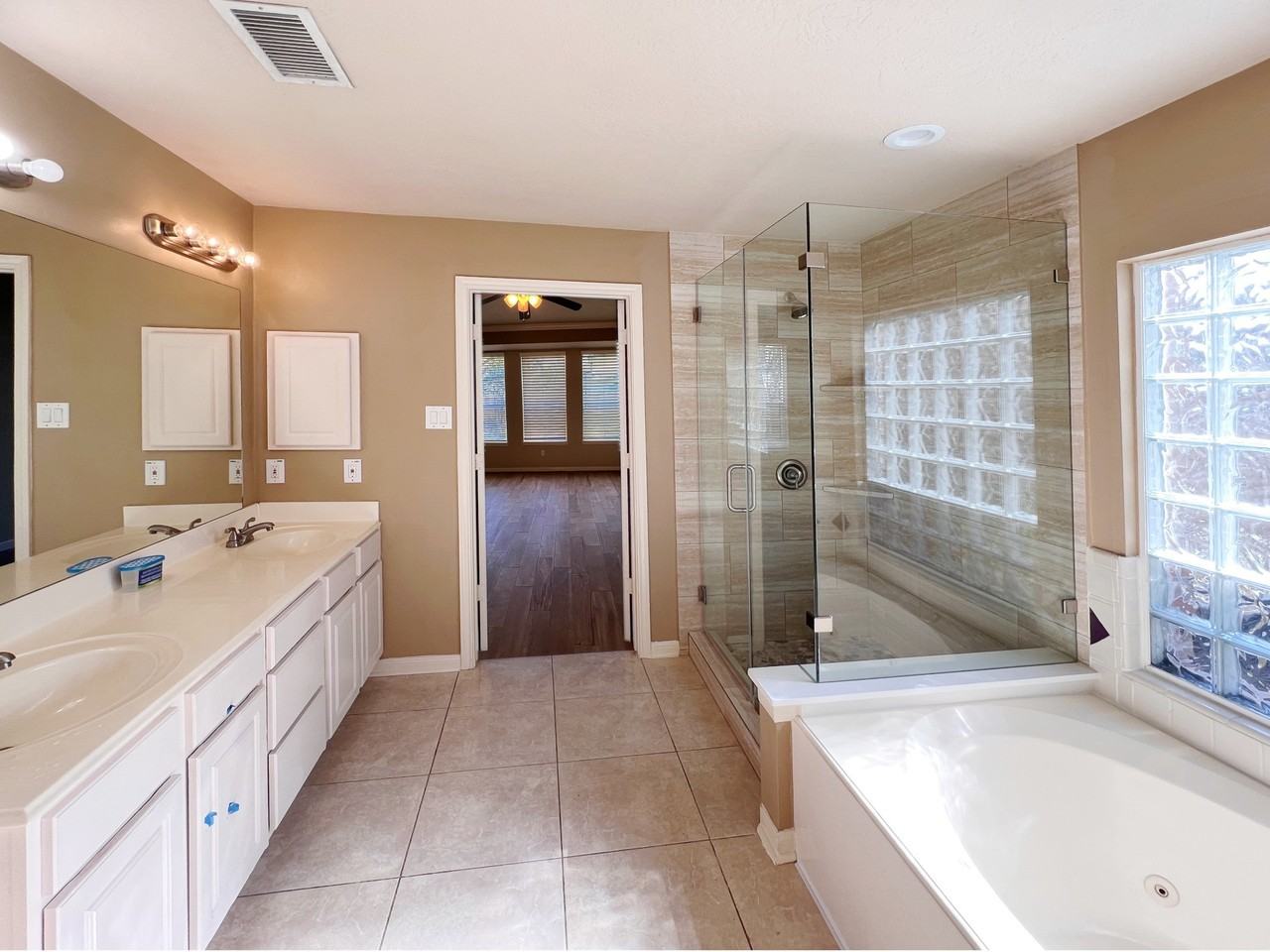 3331 Double Lake Dr #3331 - Photo 2 of 31