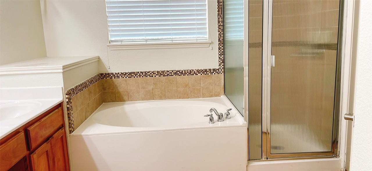 2705 Blackstone Cv #2705 - Photo 7 of 18