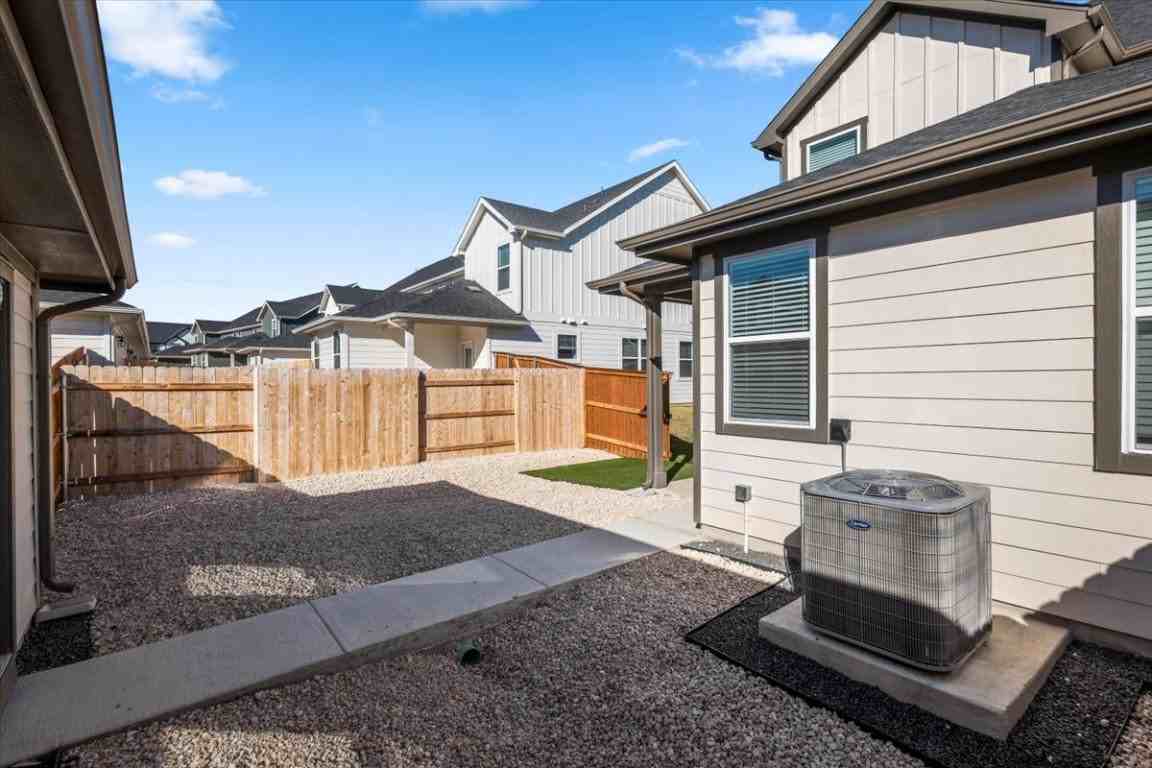 2520 Ophelia Levi Ln #2520 - Photo 4 of 36