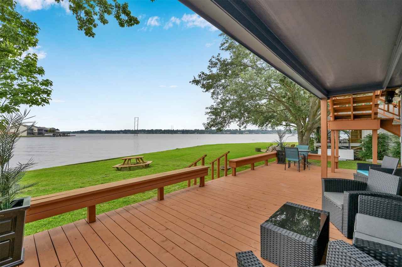 124 April Point Dr N #124 - Photo 2 of 26