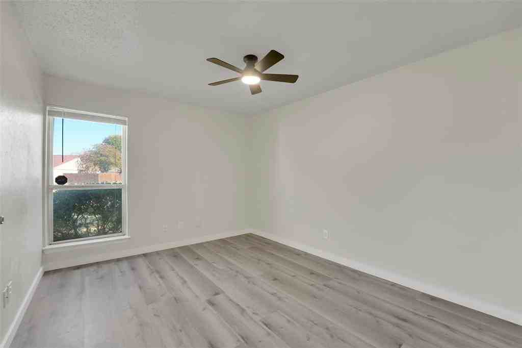 1011 Elk Grove Dr #1011 - Photo 3 of 22