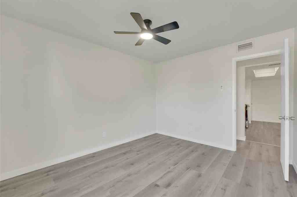 1011 Elk Grove Dr #1011 - Photo 5 of 22