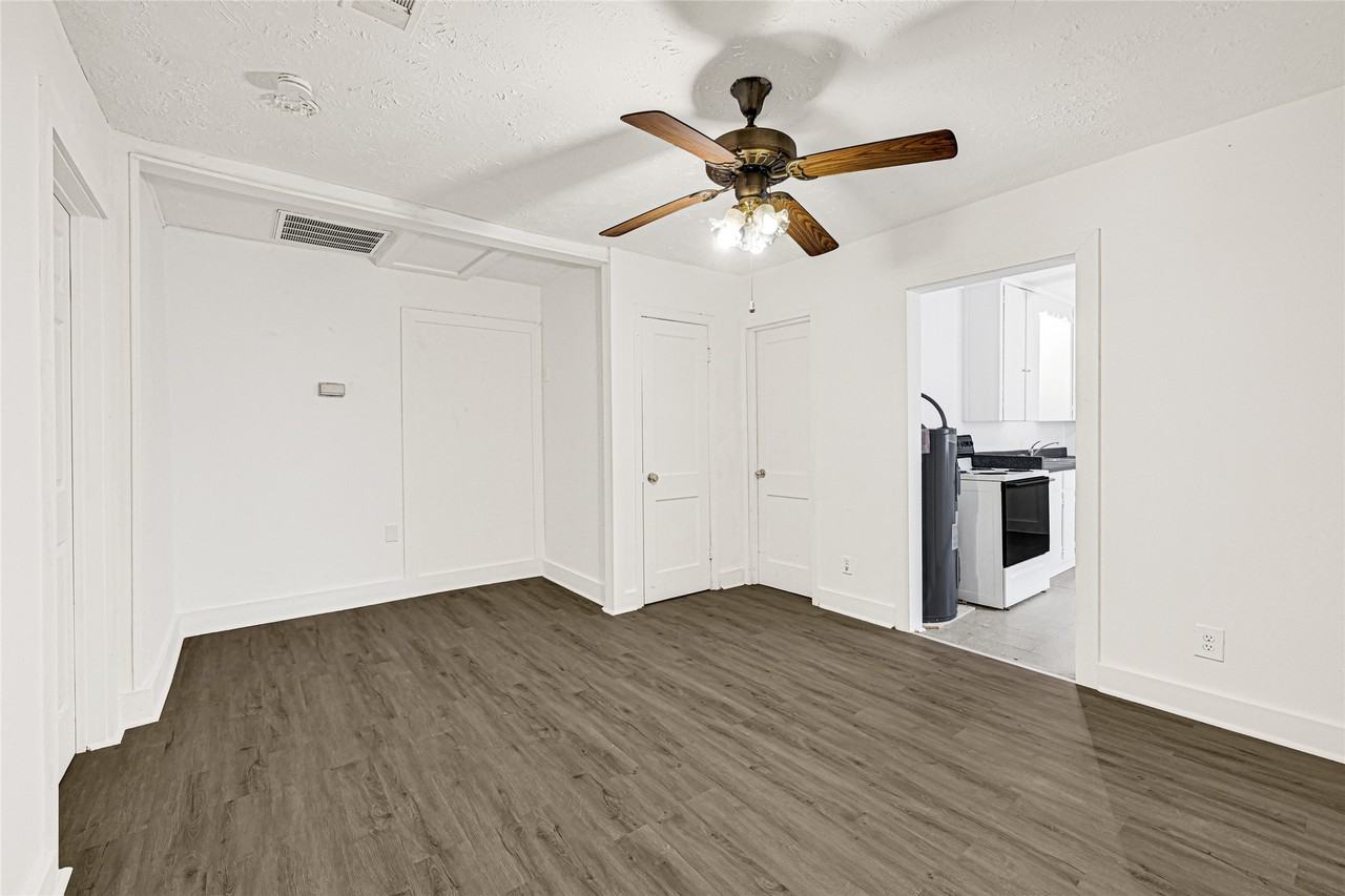 969 Wakefield Dr #969B - Photo 6 of 13