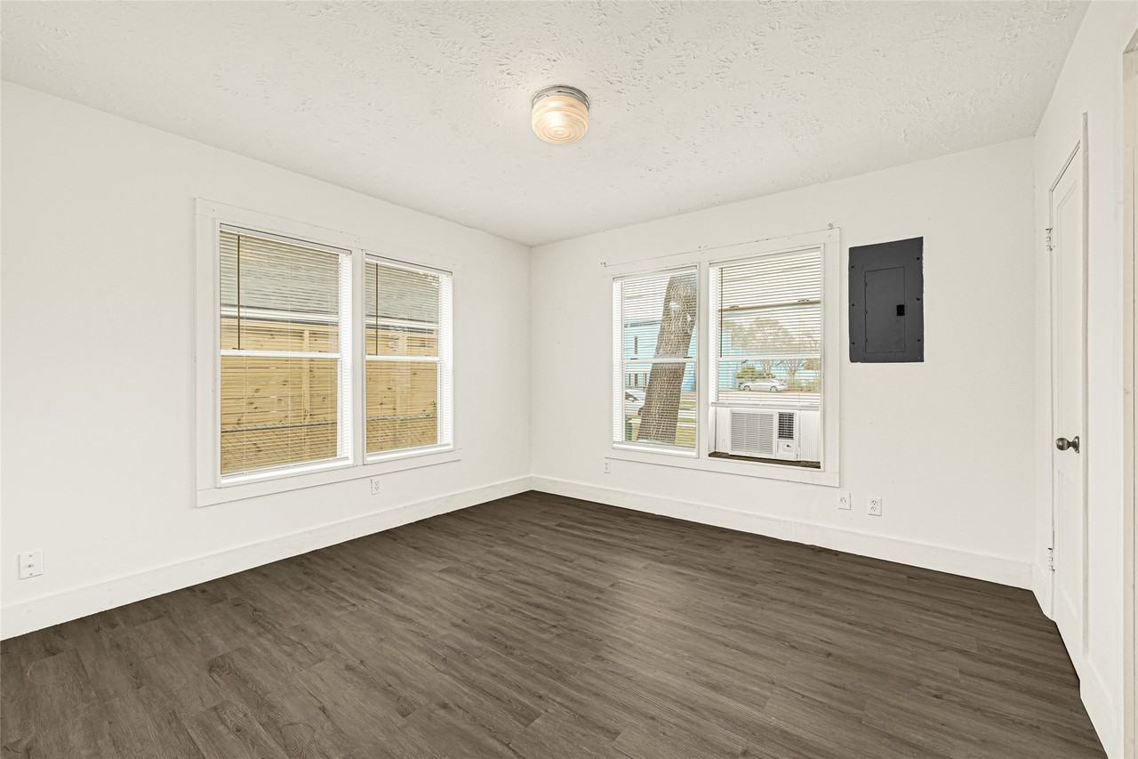 969 Wakefield Dr #969B - Photo 7 of 13