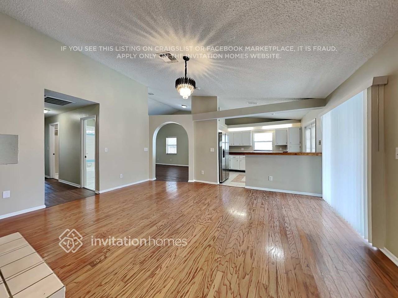 11307 Plumtree Ct - Photo 6 of 24