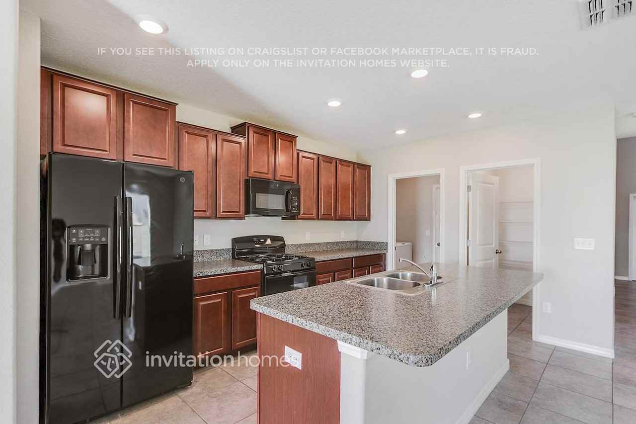 5006 White Chicory Dr - Photo 5 of 30