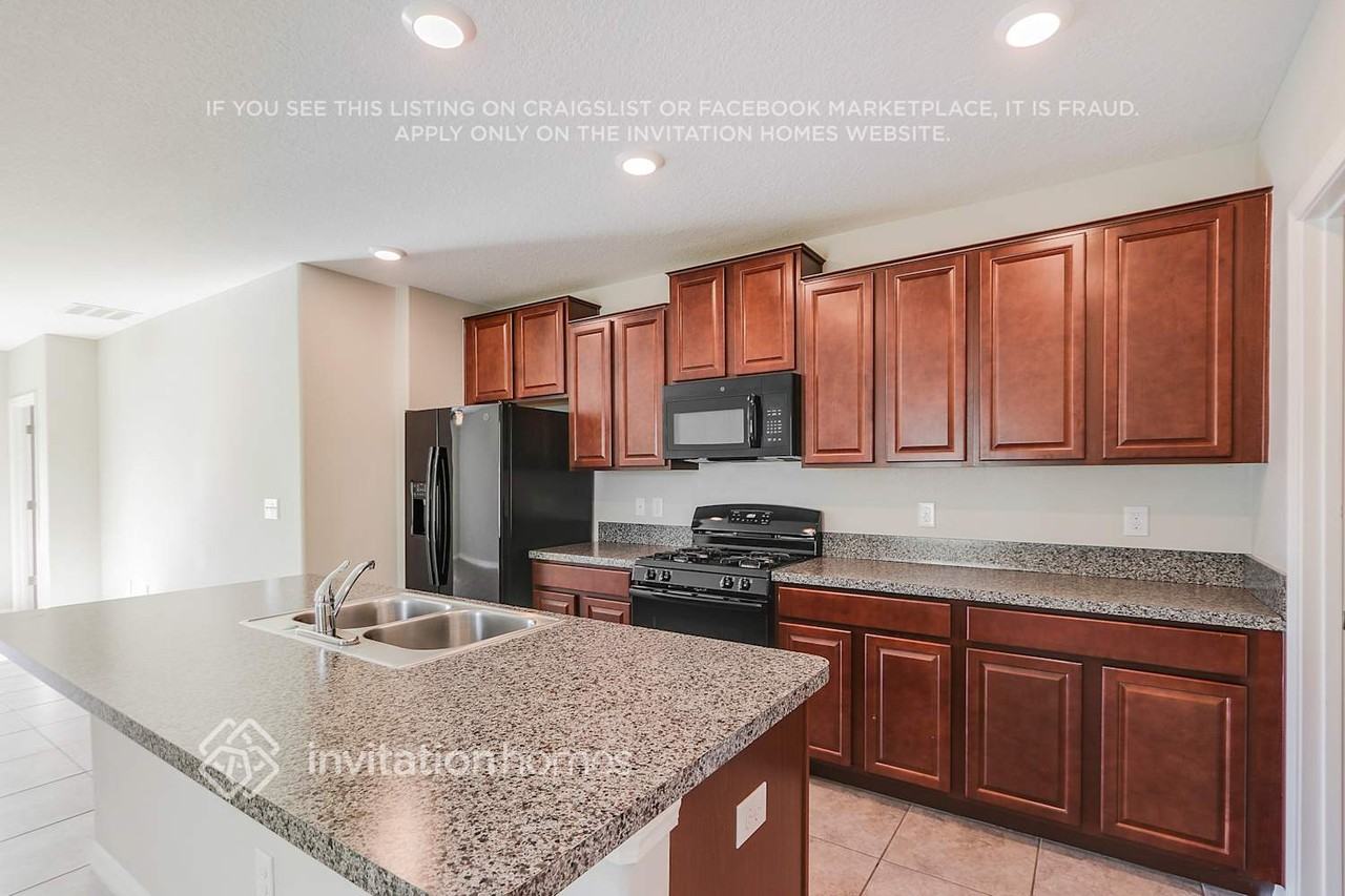 5006 White Chicory Dr - Photo 7 of 30