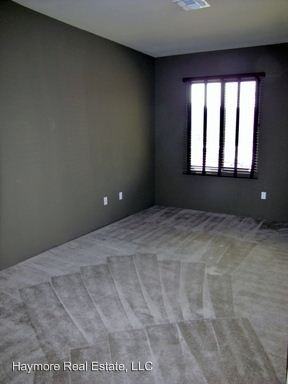 1276 Marchbanks Dr - Photo 3 of 13