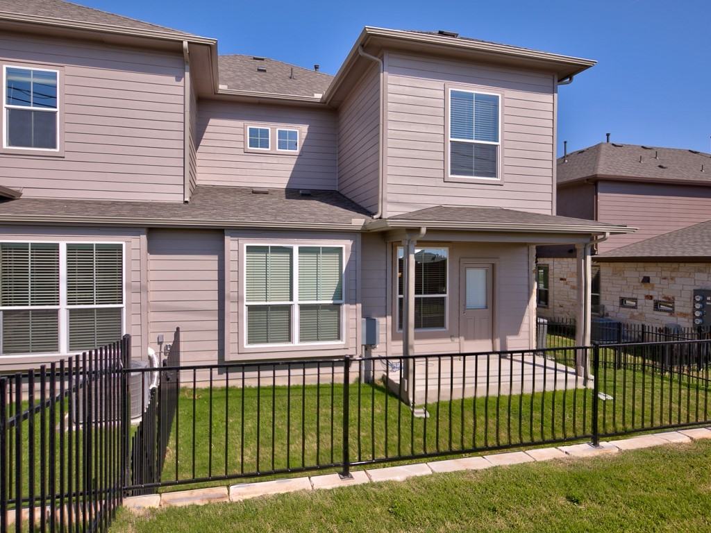 421 Epiphany Ln #421 - Photo 5 of 28