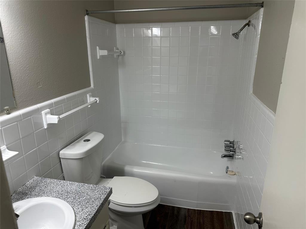2425 Parkside Ave #2425-260 - Photo 4 of 7